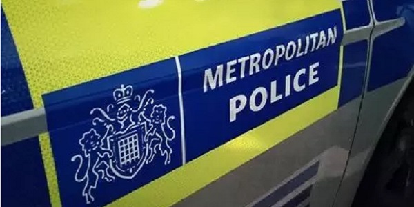 Three Teens Stabbed In Roman Road East London News